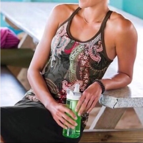 Athleta Pavitra Tank - Picture 2 of 10